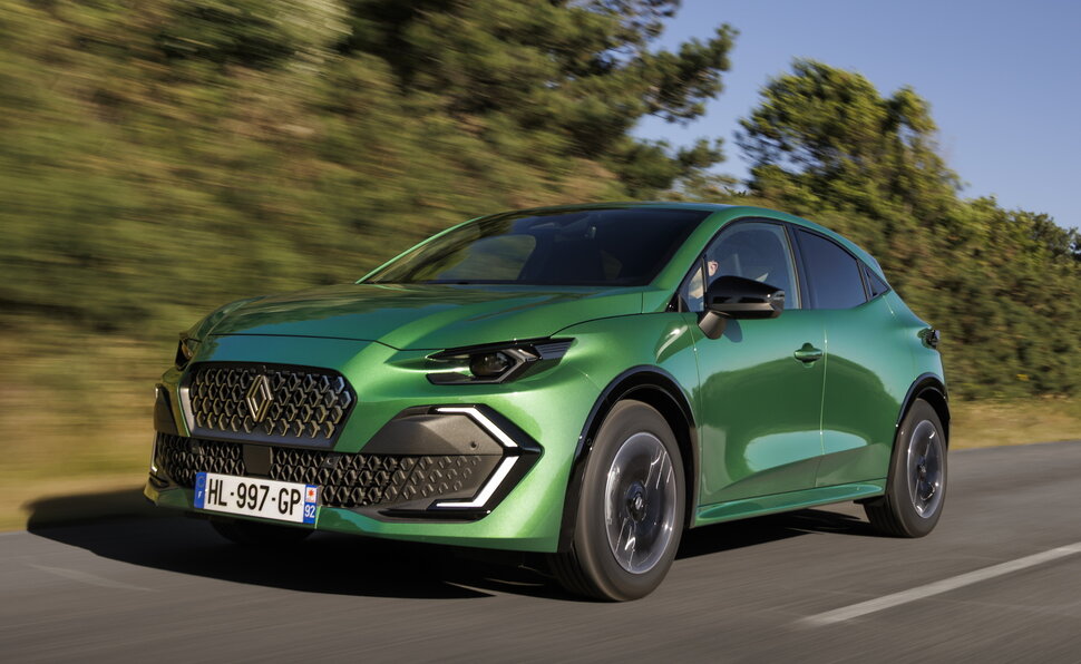 RENAULT CLIO - immagine 1