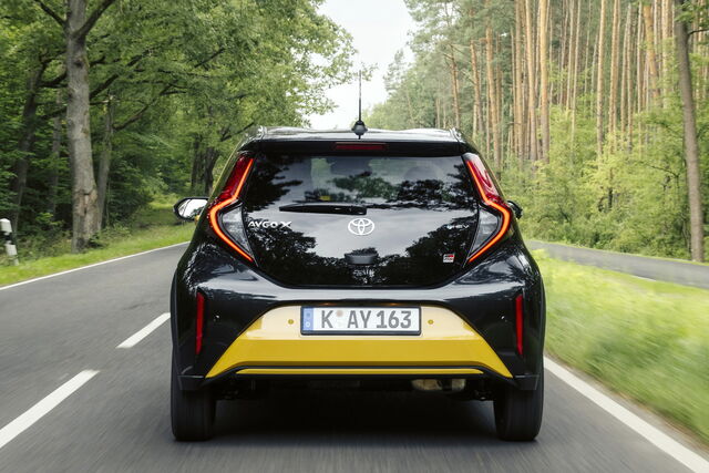 TOYOTA AYGO X - immagine 3