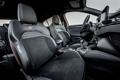 FORD FOCUS - immagine 5