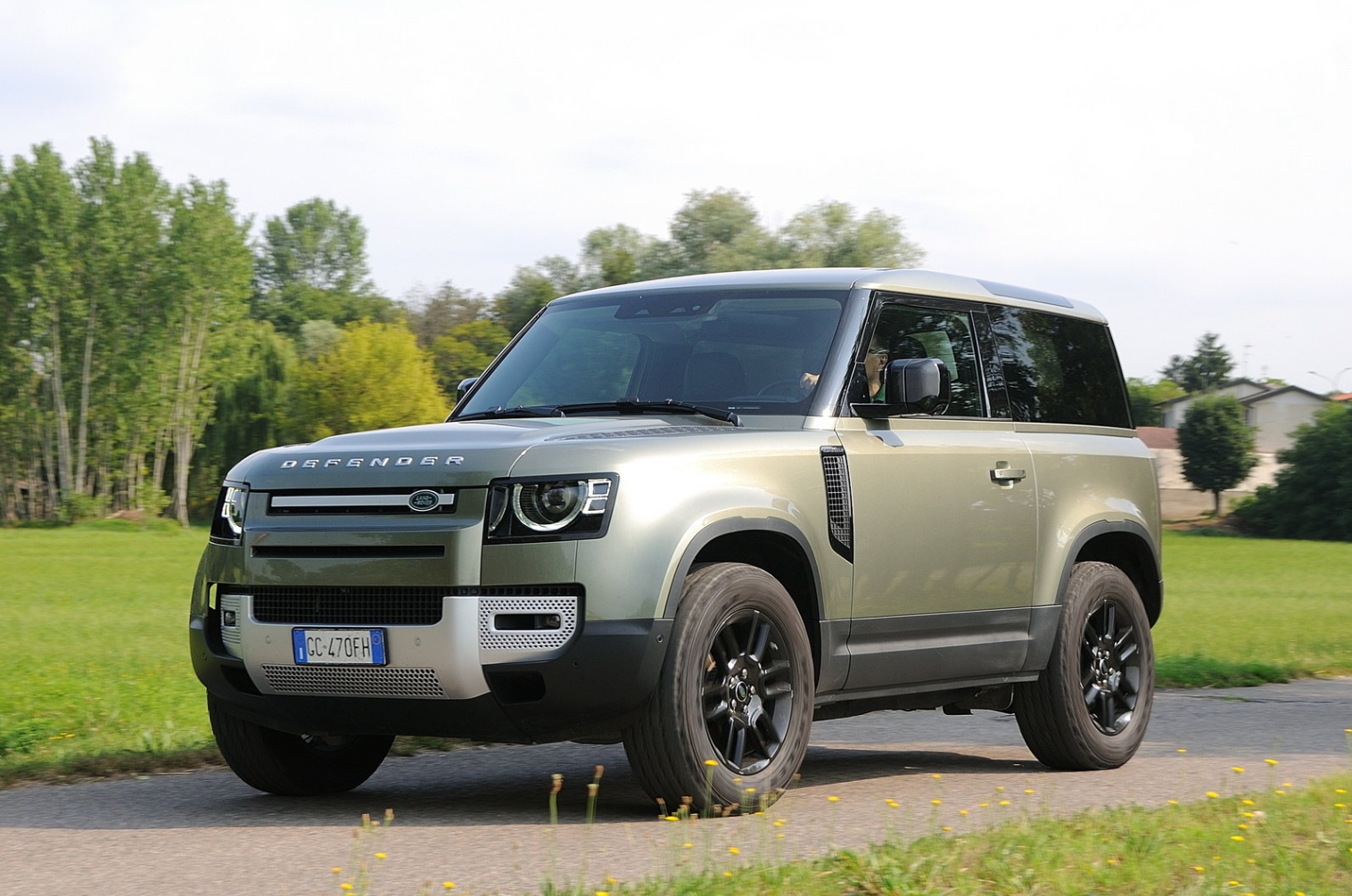 LAND ROVER DEFENDER - immagine 1