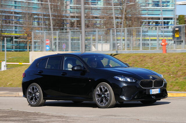 BMW SERIE 1 - immagine 5