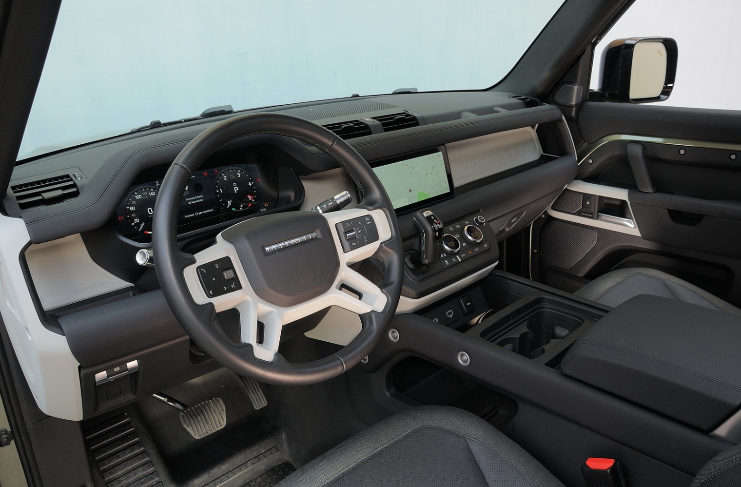 LAND ROVER DEFENDER - immagine 6