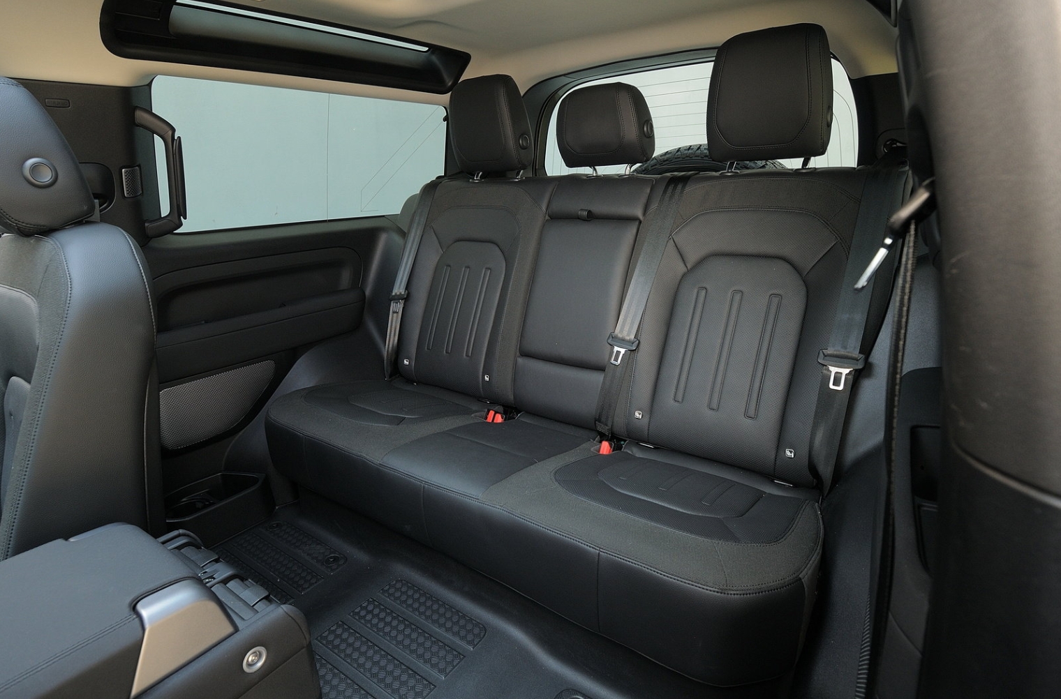 LAND ROVER DEFENDER - immagine 7
