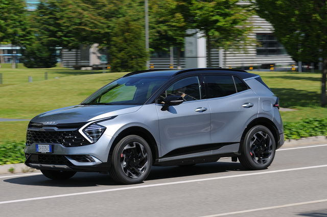 KIA SPORTAGE - immagine 3