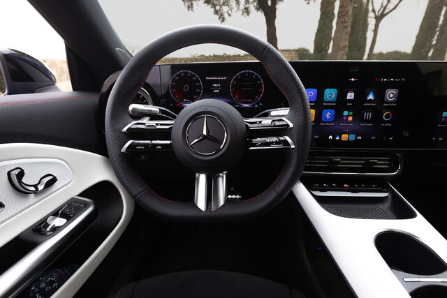 MERCEDES-BENZ CLA COUPE' - immagine 6