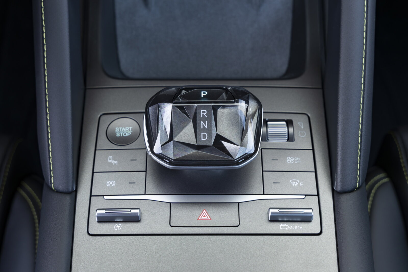 BYD SEAL ATTO 2 - immagine 5