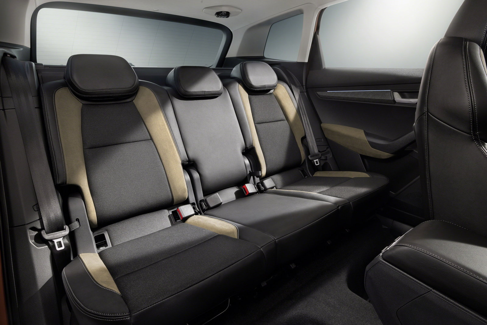 SKODA KAROQ - immagine 6